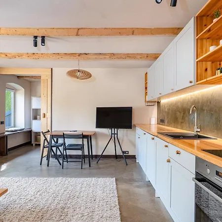 Stylish Old Town Retreat I I Cohost * Klaipėda