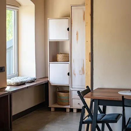 Stylish Old Town Retreat I I Cohost